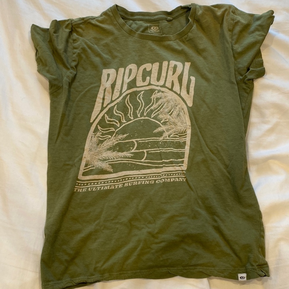 RipCurl graphic tee